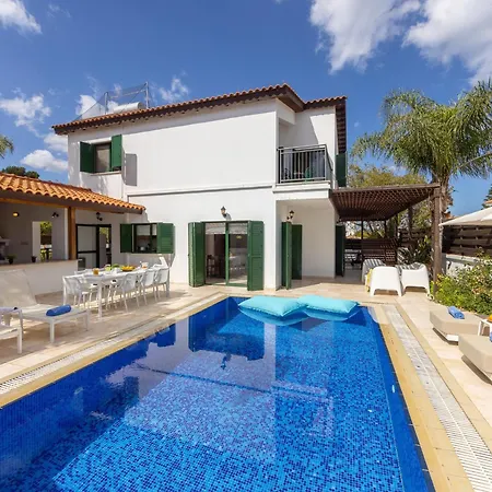 Eftihia Holiday home *