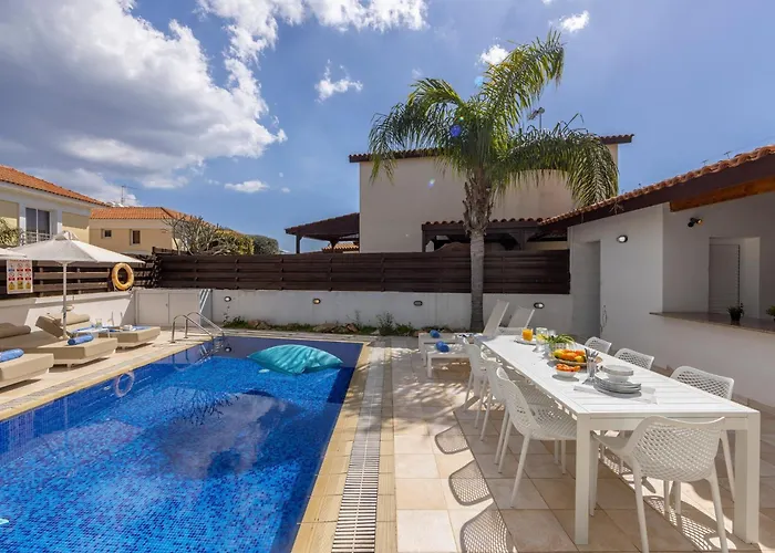 בית נופש Eftihia *