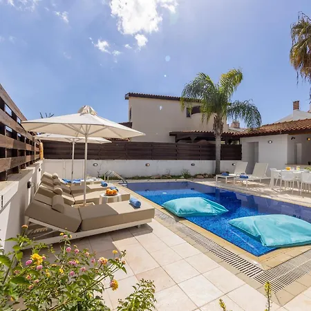 Eftihia Casa de Férias Protaras