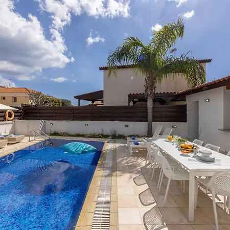 Casa de Férias Eftihia *